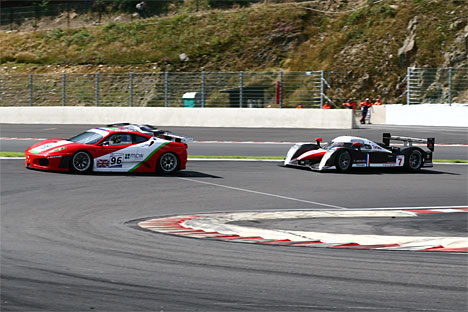 Peugeot 908 og Virgo F430
(Foto: Motorsporten.dk)